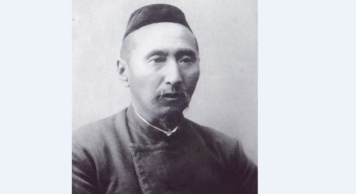 Mirjaqyptyń týǵan aǵasy Asqar Dýlatov ta saıası qýǵyn-súrgin qurbany bolǵan