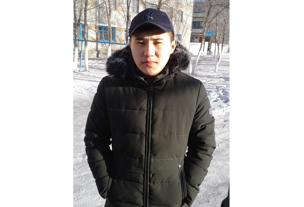 Semeıde stýdent tórt balany órtten qutqaryp qaldy