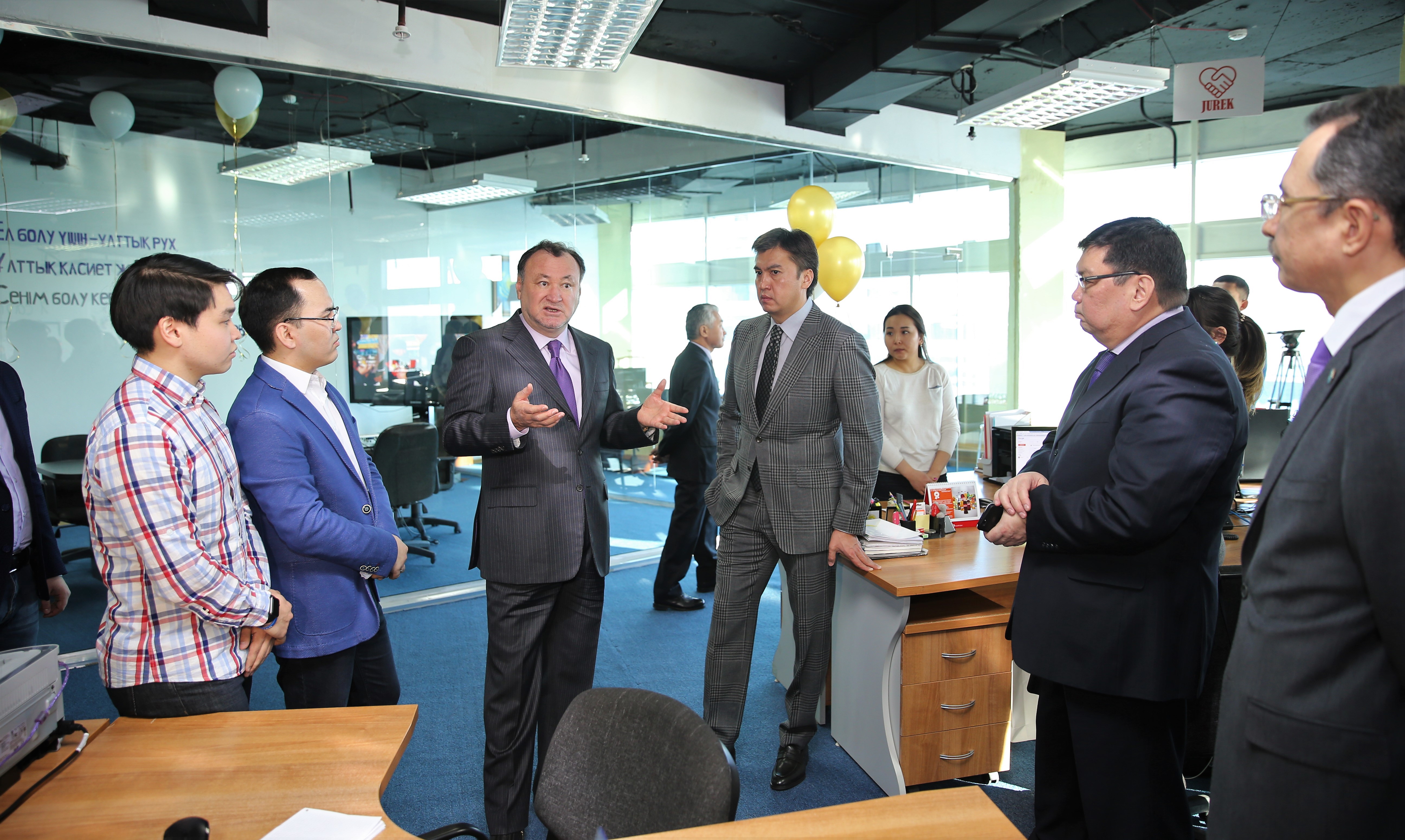 «Jas Otannyń» jańa keńsesiniń tusaýkeser rásimi ótti