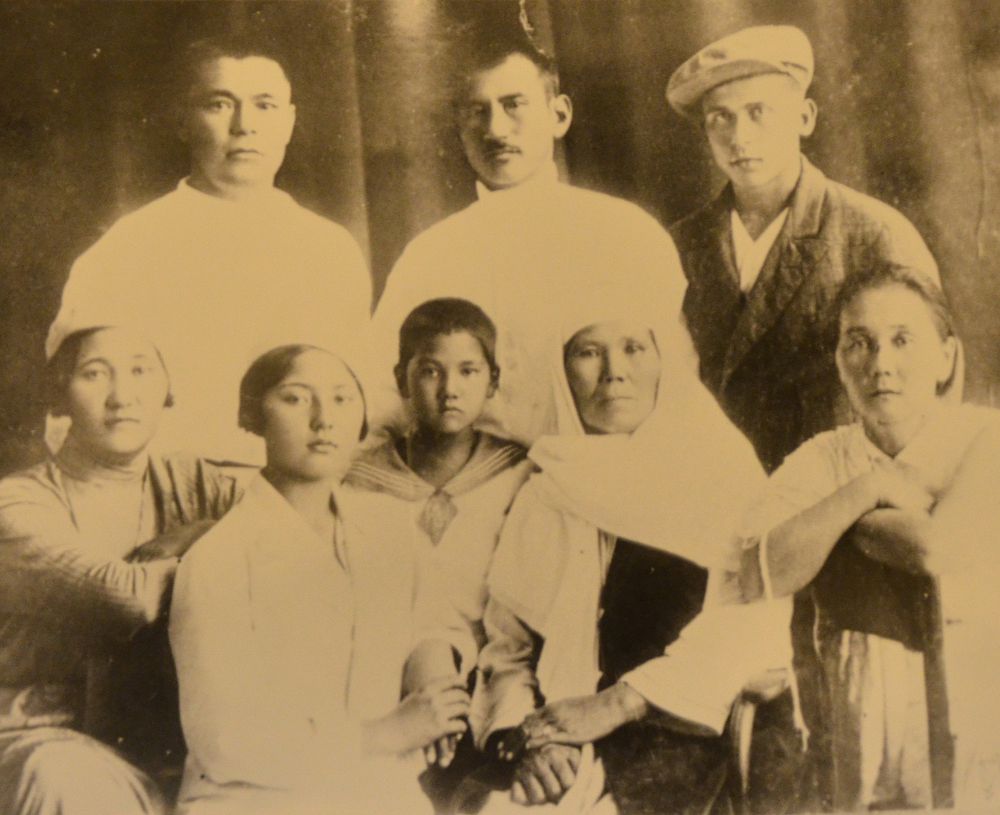 Bir sýrettiń syry: Sultanbekke serik bolǵan Eskendir