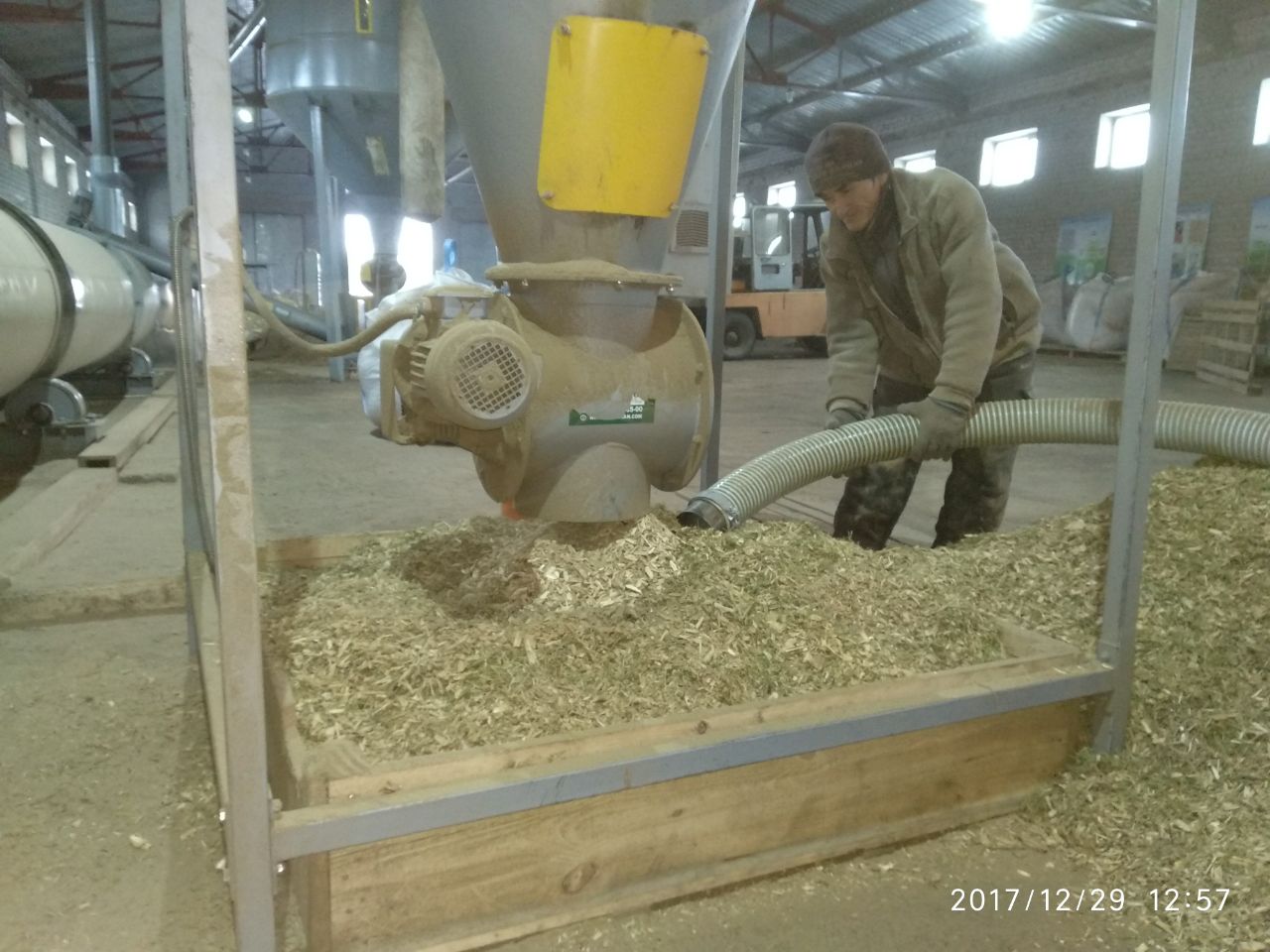 Býrabaıda bıootyn óndiretin zaýyt iske qosyldy