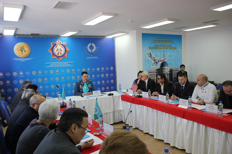 Almatyda bilikti  kınologtar bas qosqan dóńgelek ústel ótti