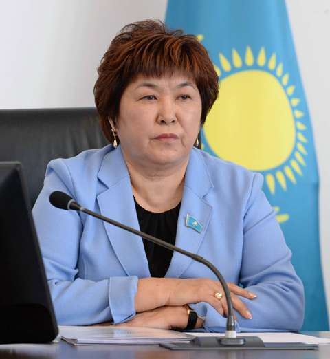 Pavlodarda oblystyq máslıhattyń hatshysy saılandy