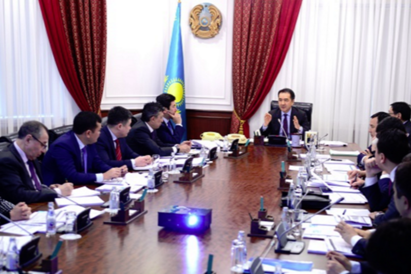 Baqytjan Saǵyntaev Ekonomıka máseleleri jónindegi saraptama keńesiniń otyrysyn ótkizdi