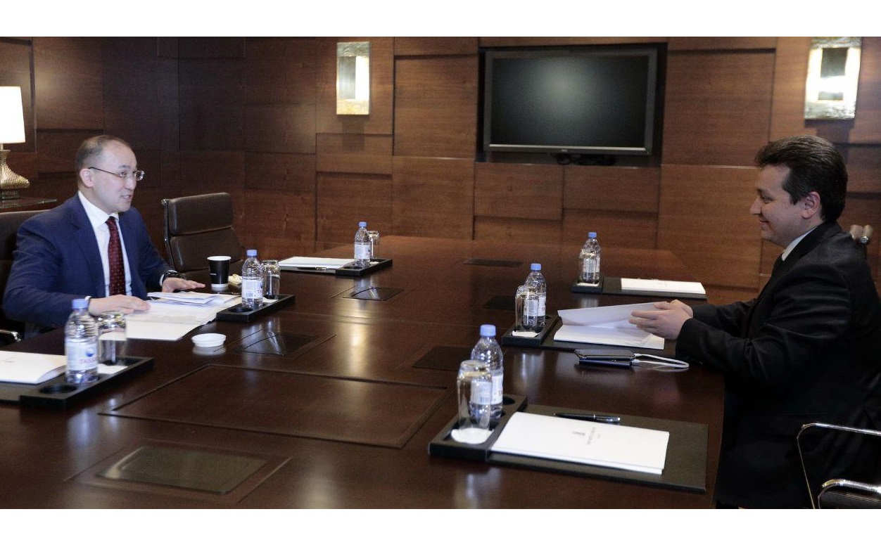 Dáýren Abaev Almatyda sheteldik áriptesterimen kezdesti