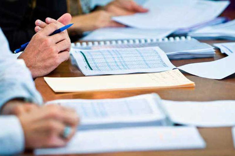 Ákimder at aýystyrdy