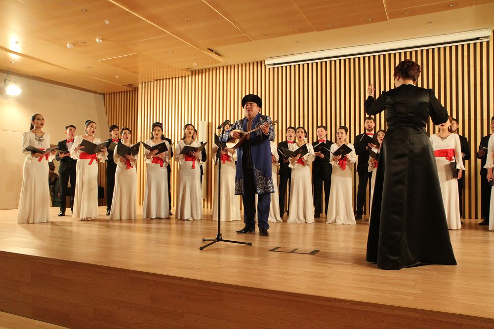 Asqaqtaǵan «Aıbozym» nemese Birjan sal ánderin tyńdaǵannan keıingi áser