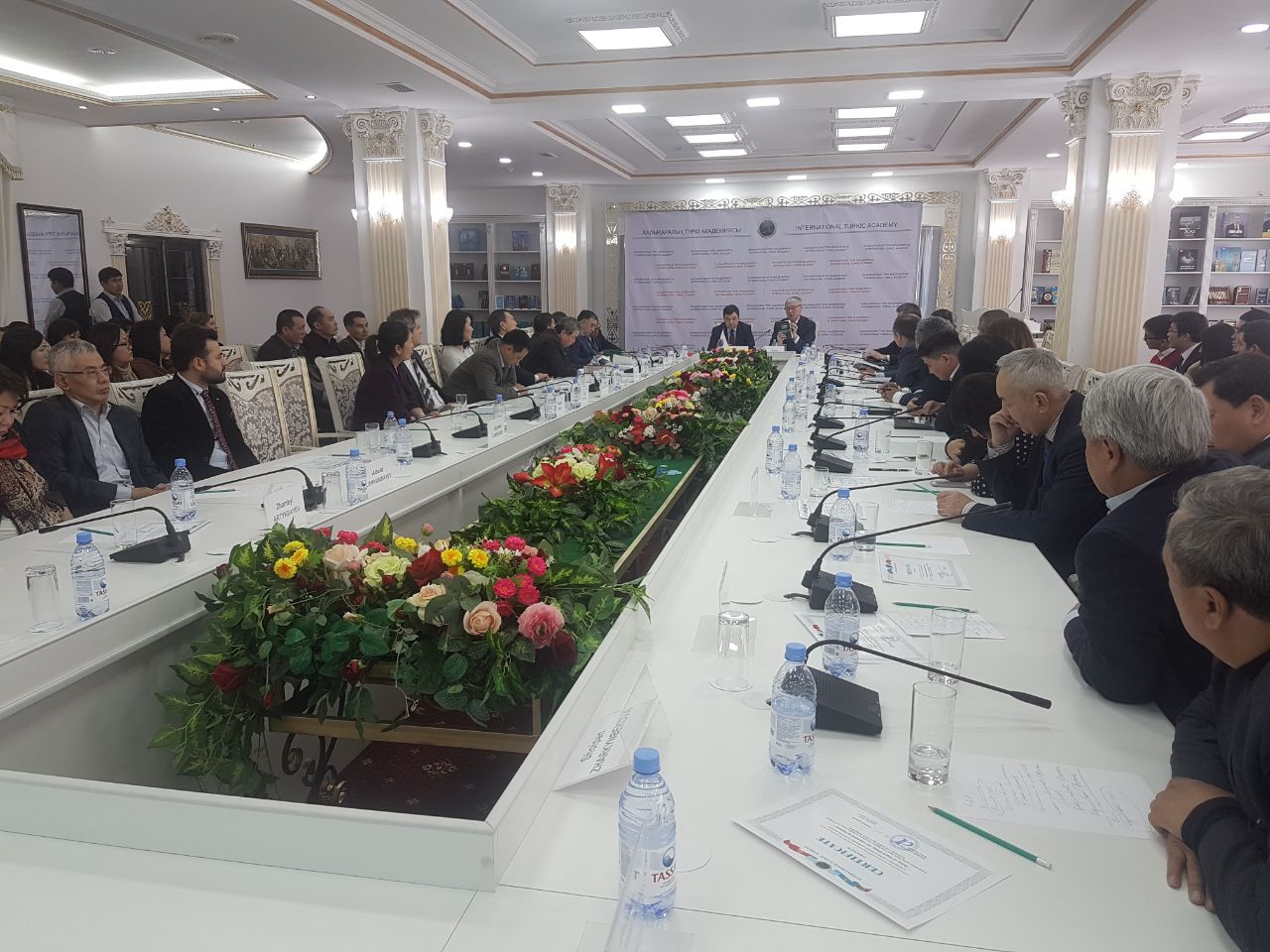 Erjan Isaqulov: Alash áskeri qurylǵan kún dataly merekege aınalýy kerek