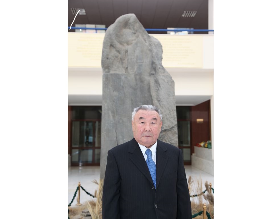 Jabaıhan Múbárakuly. Fılosof, ustaz, qaıratker