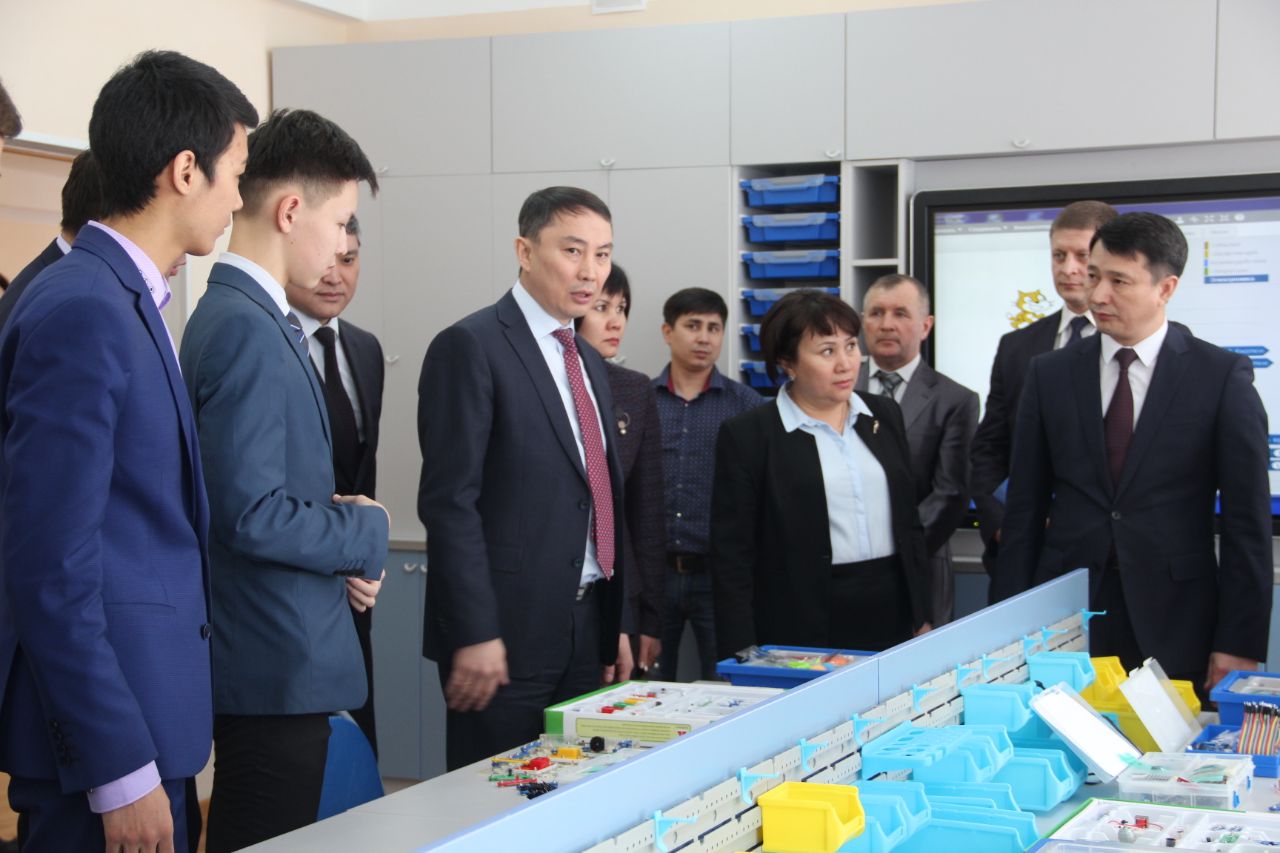 Qostanaı oblysynda elimizdegi  alǵashqy sıfrlyq tehnologııalar kabıneti ashyldy