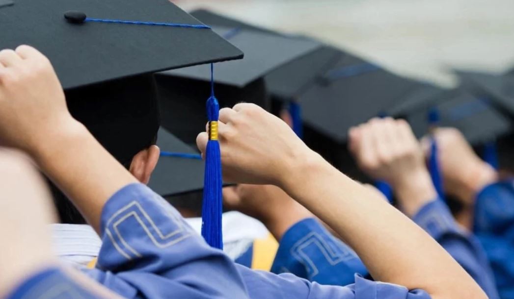 Bilim berý júıesindegi jańa múmkindikter