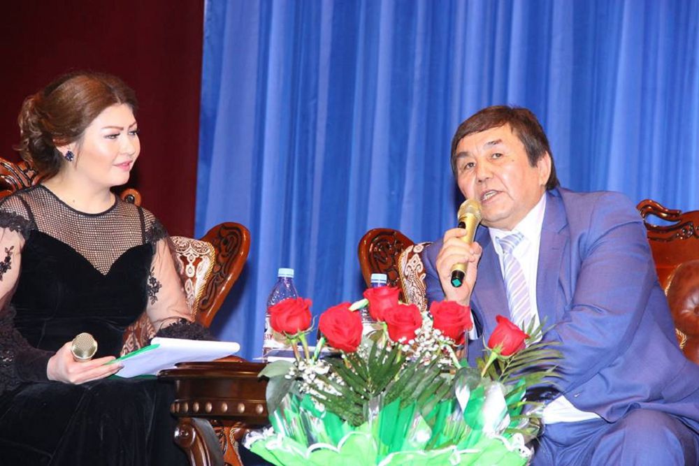 Jezqazǵanda Ǵalym Jaılybaıdyń shyǵarmashylyq keshi ótti