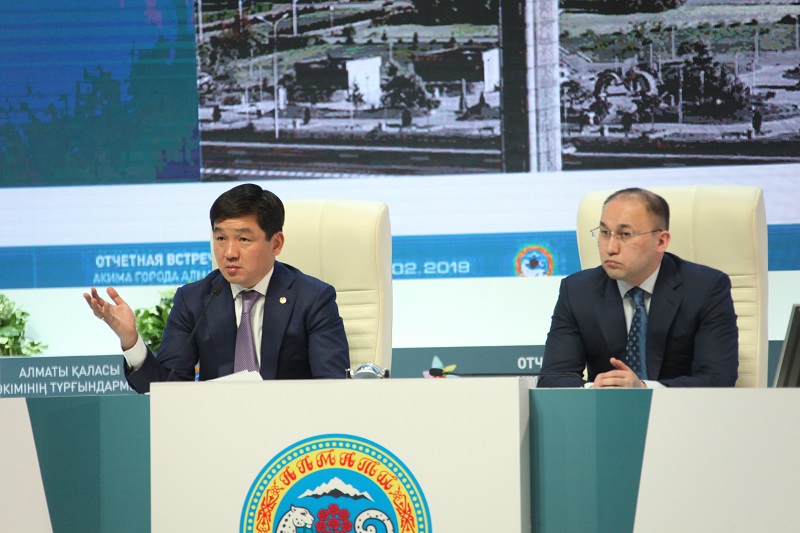  Almatyda qart adamdardy qoldaýǵa baǵyttalǵan karta qabyldanbaq