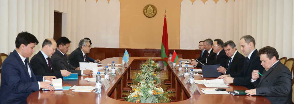 Mınskide Qazaqstan men Belarýs SIM arasyndaǵy saıası konsýltasııalar ótti