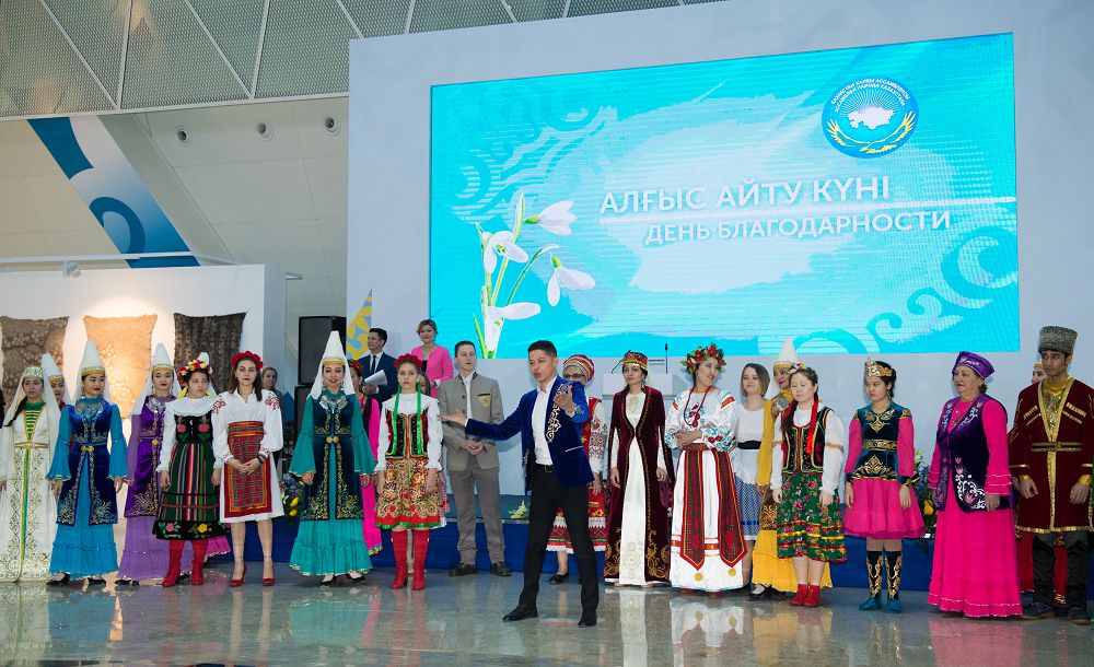 Alǵys aıtý kúni. Ol qandaı mereke?