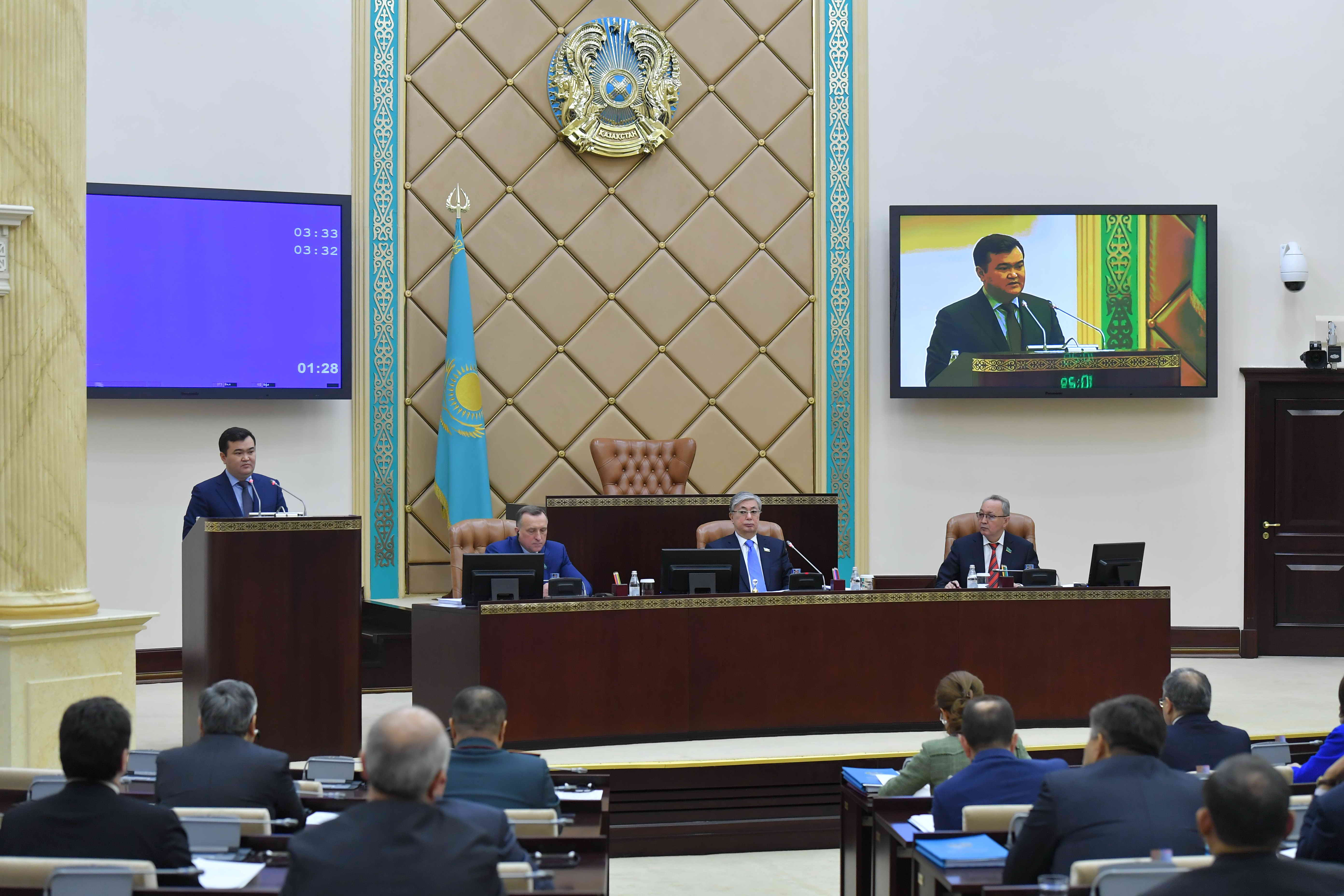 Senat birqatar halyqaralyq qujattardy ratıfıkasııalady