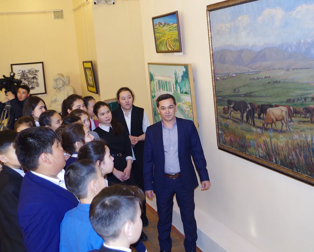 Qaraǵandyda «Qazaqstan sýretshileriniń murasy» atty kórme ótti
