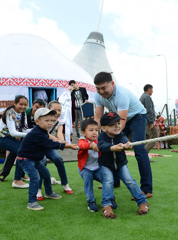 Bala psıhıkasyna kim jaýapty?