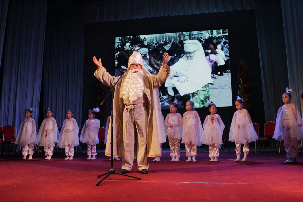 Analardan alǵys, aqsaqaldardan bata aldy