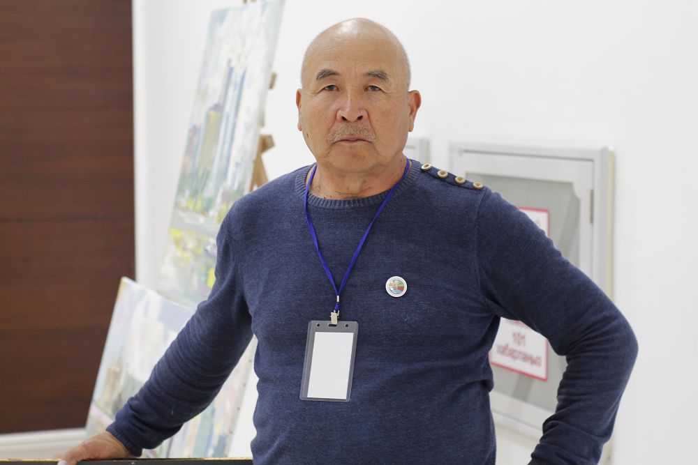 О́zbek ónerindegi qazaq qoltańbasy