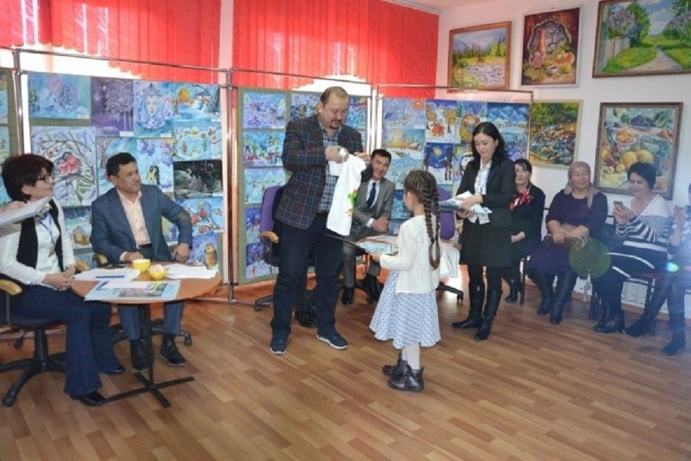 Shymkentte oblystyq balalar shyǵarmashylyq sýret baıqaýy ótti