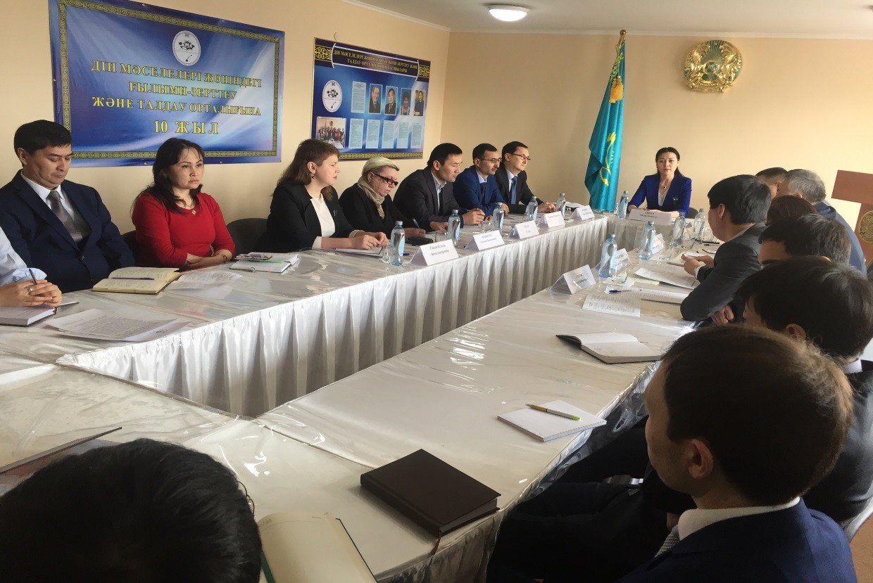 Din isteri komıteti Elbasynyń bes bastamasy jóninde dóńgelek ústel ótkizdi