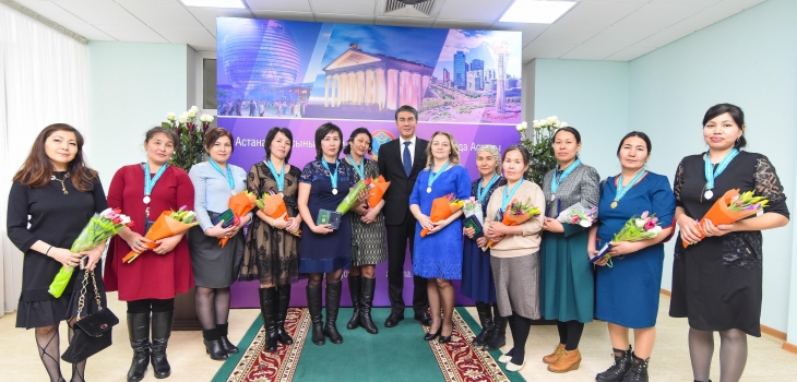 Astana ákimi kópbalaly analardy marapattady