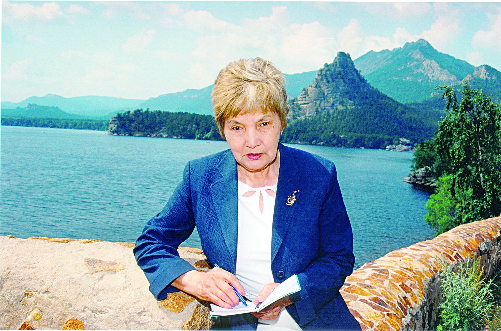 Jadymda jarqyn beınesi (Farıza Ońǵarsynova jaıly estelik)