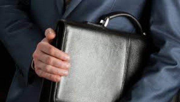 Soltústik Qazaqstanda jemqor dırektor qyzmetten qýyldy