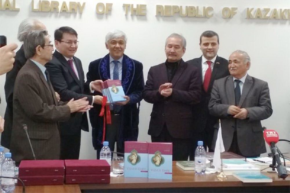 Túrik aqyny Iýnýs Emre jyrlary qazaq oqyrmandaryna jol tartty