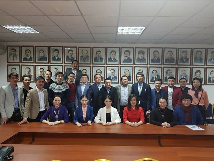 «Tór» ádebı klýby kezekti otyrysyn ótkizdi