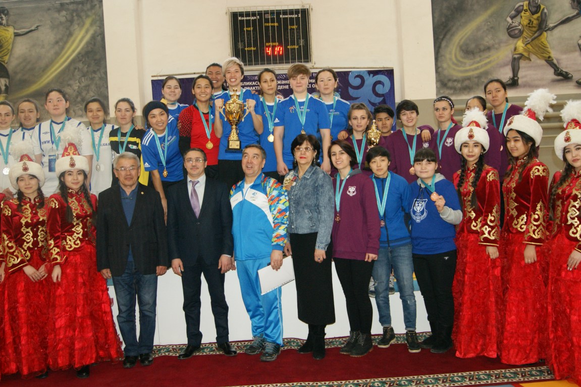 Qyzdar Ýnıversıteti fýtzaldan Qysqy Ýnıversıada oıyndarynyń jeńimpazy atandy
