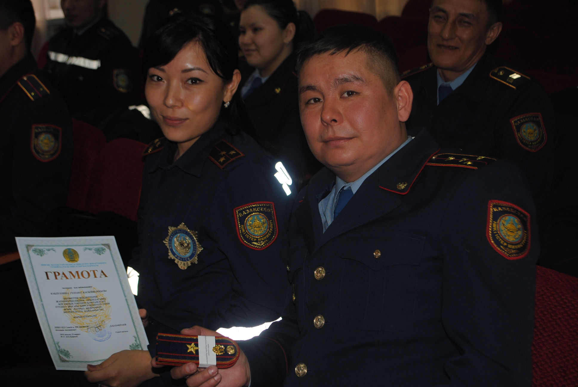 Semeıde polıseıler Naýryz merekesin atap ótti