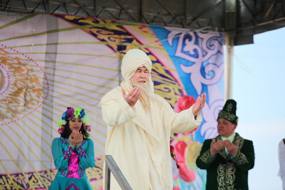 Embilik munaıshylar Naýryz toıyn toılady