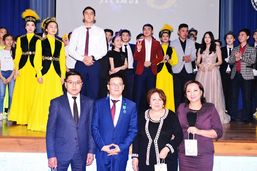 Barshaǵa úlgi bolý – basty maqsat