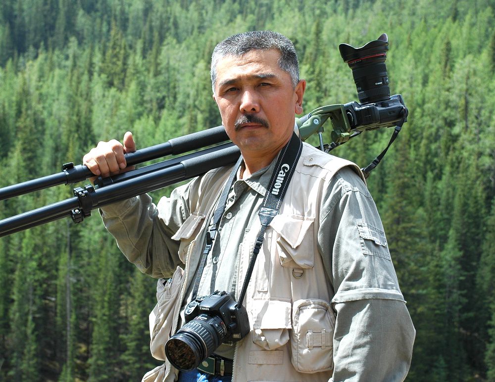 Álemdegi on úzdik fotograftyń qataryndaǵy qazaq