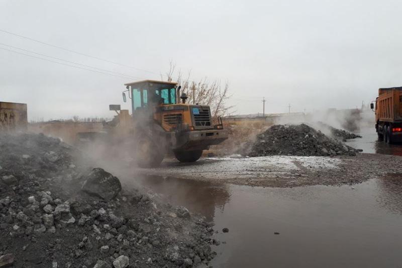 Temirtaýda jeti úıdi sý basty