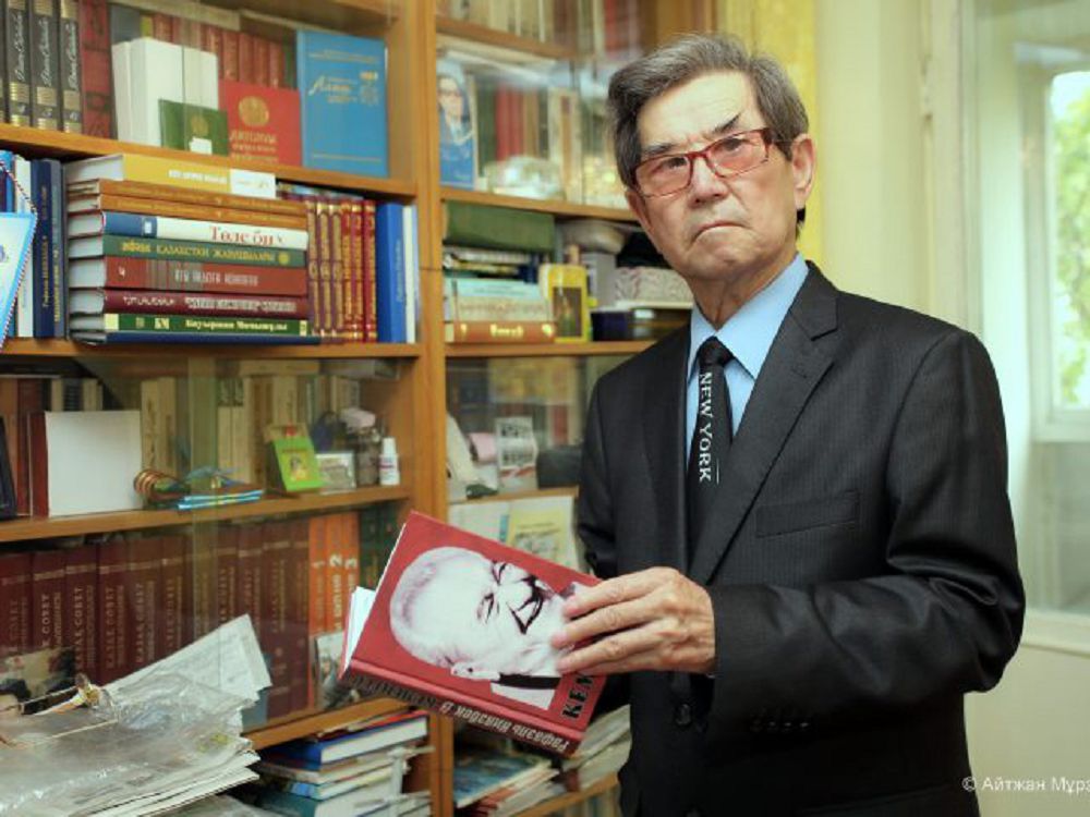 Oqyrman júregine jol taba bilgen aqyn Rafael Nııazbek 