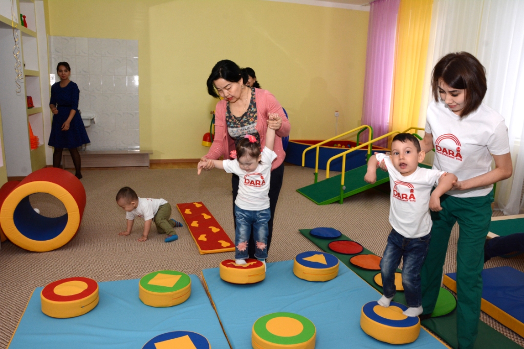 Aqtaýda psıhologııalyq-pedagogıkalyq túzeý kabıneti ashyldy