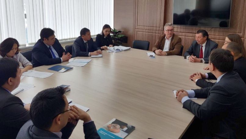 Almaty oblysynda kelesi jyly kartop óńdeý zaýyty salynady