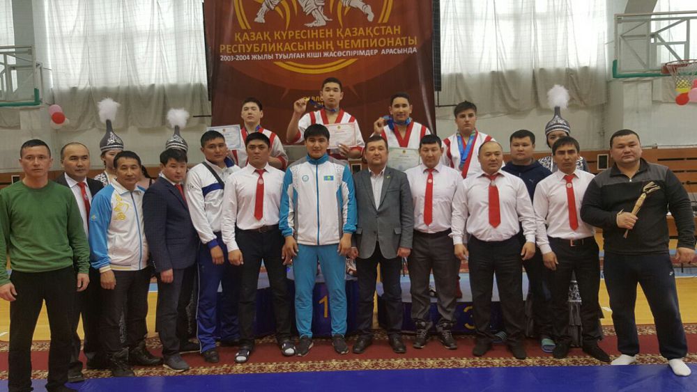 Aqmolalyqtar qazaq kúresinen top jardy