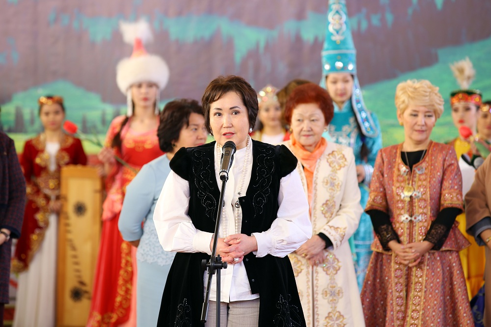 Almatylyq stýdentter Naýryz meıramyn keńinen atap ótti
