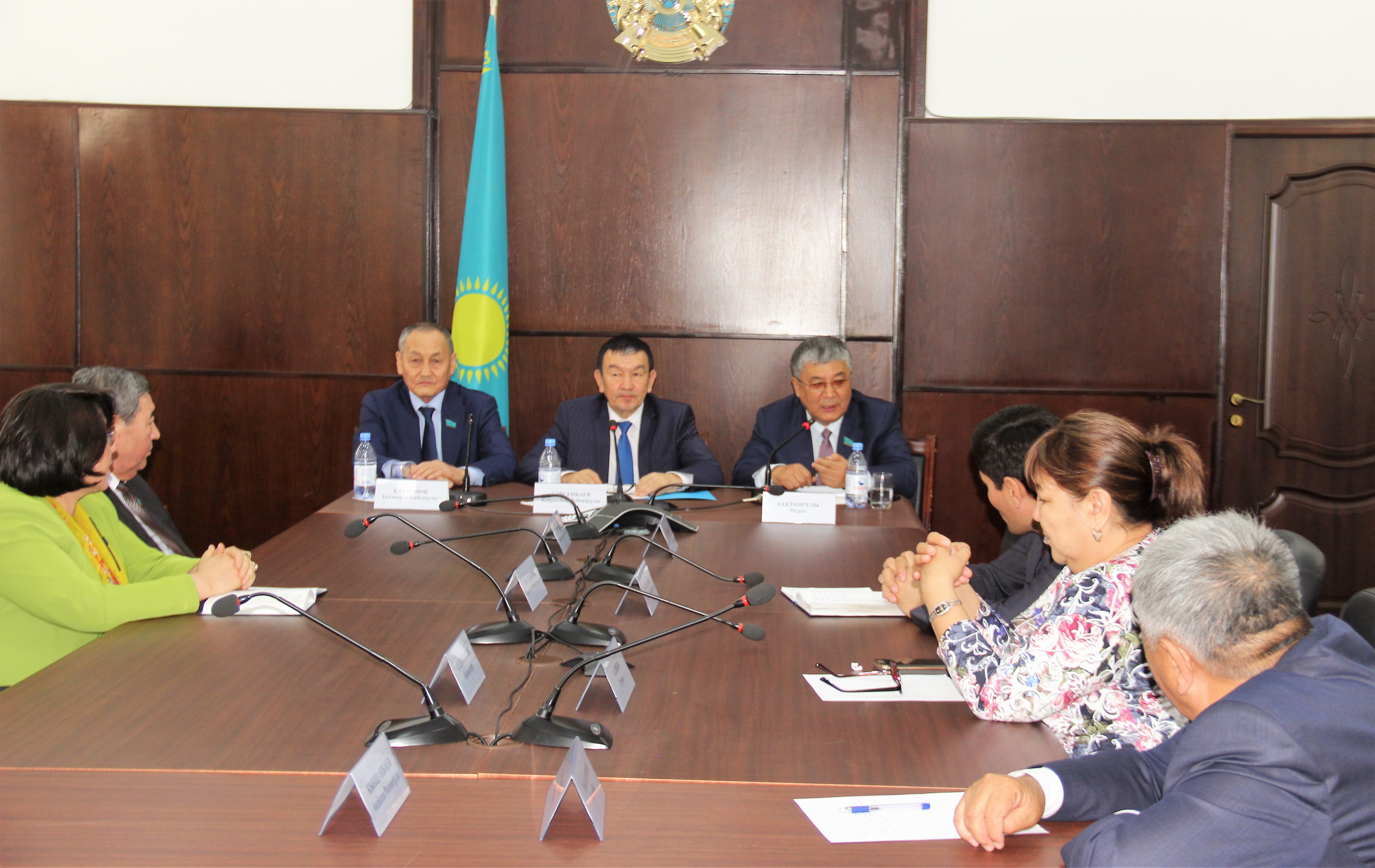 Qyzylorda oblysynda senatorlar aýyl sharýashylyǵy ókilderimen kezdesti