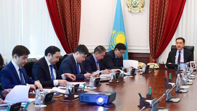 Baqytjan Saǵyntaev 2018 jylǵa arnalǵan maqsatty kórsetkishterge qol jetkizý jóninde keńes ótkizdi