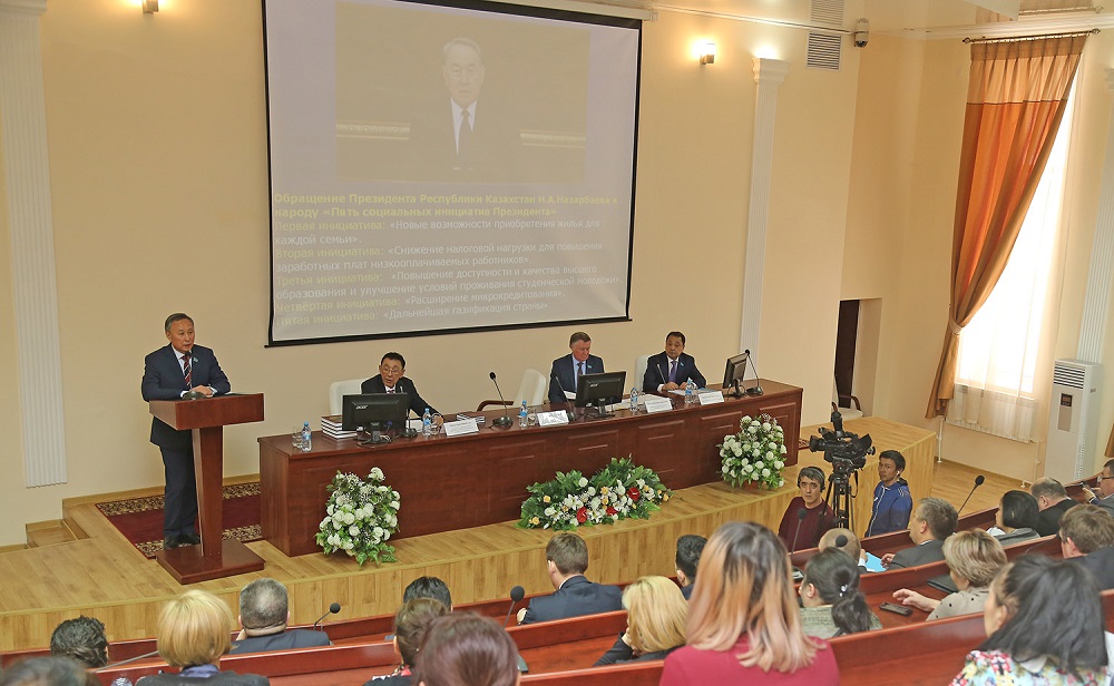 Georgıı Kım: Elbasy bastamalaryn iske asyrýda aýqymdy zań shyǵarý jumystary kútip tur