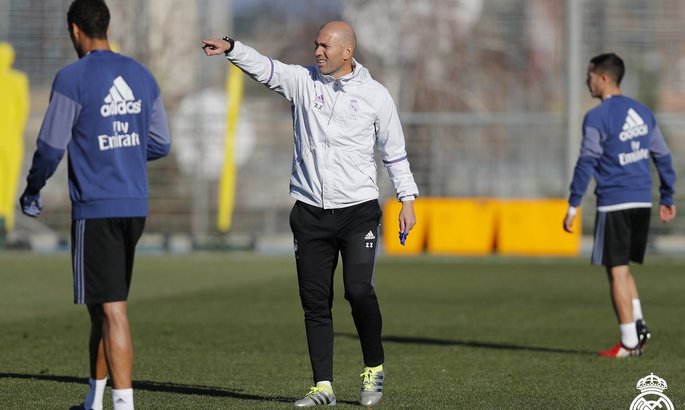 Jahandyq jarystar: Zıdan jazda 8 fýtbolshymen qoshtaspaq