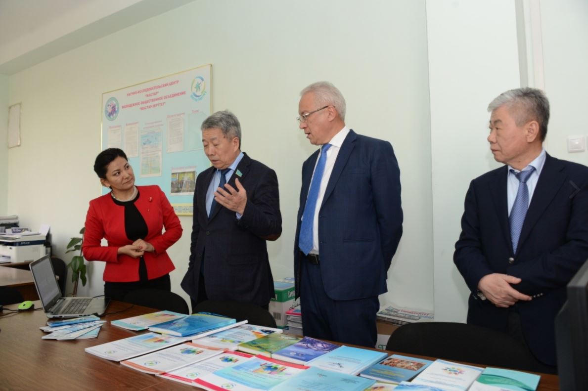 Depýtattar veterınarııalyq-sanıtarııalyq qaýipsizdik salasyndaǵy máselelerge nazar aýdardy