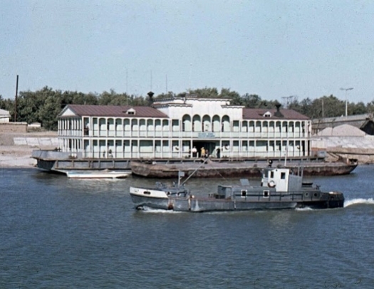 Atyraýda ózen vokzaly salynady