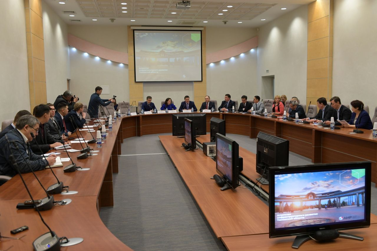 Pavlodar oblysynyń ákimi Bolat Baqaýov Túmen oblysyna bardy