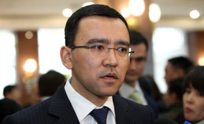 Máýlen Áshimbaev Astanadaǵy birqatar áleýmettik nysandardy aralady
